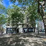 1637 - Cosy Retreat In Paris Olympic Games 2024